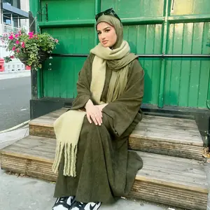 2025 وصول جديد تركيا دبي عباية شتوية إسلامية سروال قصير للنساء عباية مغلقة فضفاضة ملابس يومية فستان شتوي طويل إسلامي