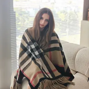 وشاح طويل محبوك مهدب للنساء، نمط منقوش، شال دافئ مع شرابات، إكسسوار عصري للخريف والشتاء