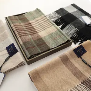 تصميم الأزياء الجديدة الصوف الخالص منقوشة النساء الرجال وشاح البريطانية الكلاسيكية الدافئة زوجين الأوشحة عالية الجودة متعدد الألوان شرابة الخمار